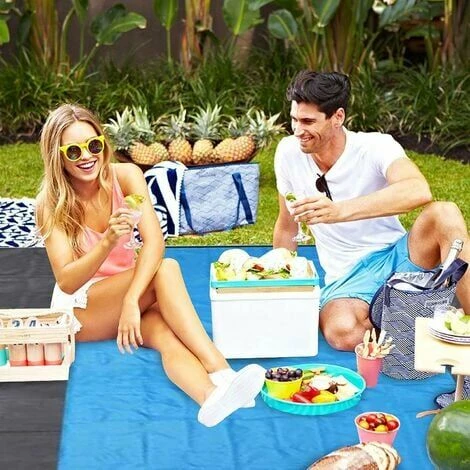 Couverture De Plage Extra Large 210 Cm X 200 Cm Imperméable Et Résistante Au Sable Couverture De Pique-nique Légère Pliable Avec 4 Clous Fixes Pour L'extérieur, Camping, Randonnée, Pique-niqu – Image 2
